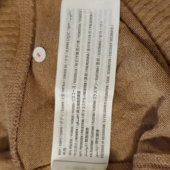 Abercrombie & Fitch Soft Cozy Deep Cut Front Tie Top Size Large - Picture 6 of 6